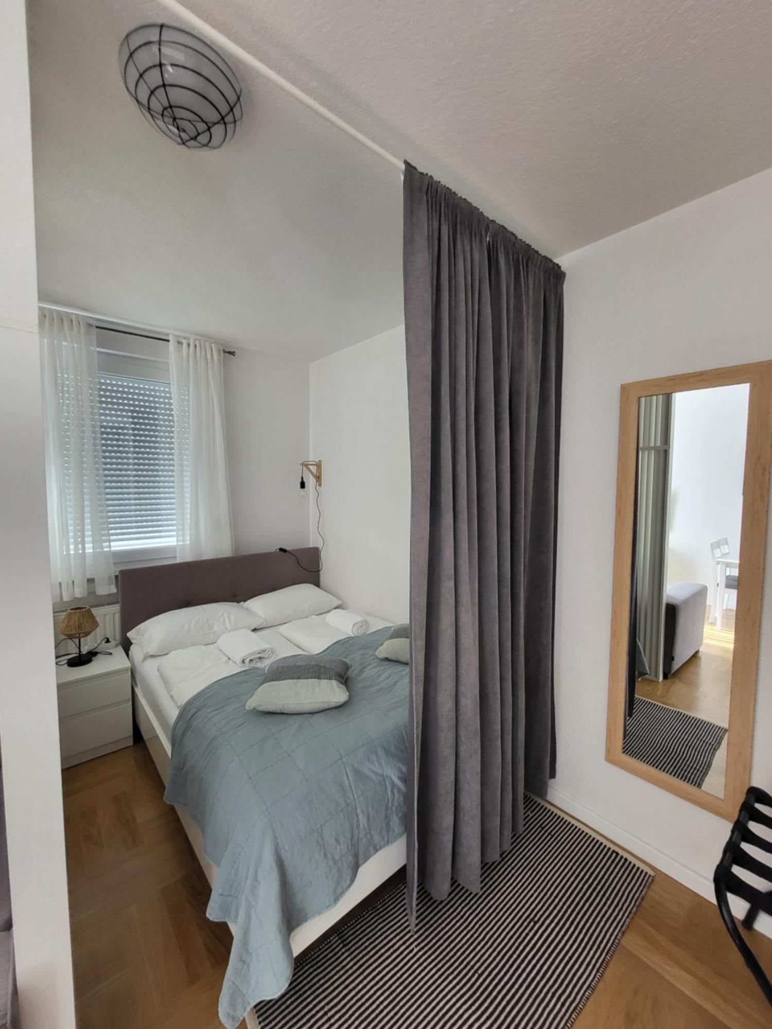 Studio Apartman Ana ザグレブ エクステリア 写真